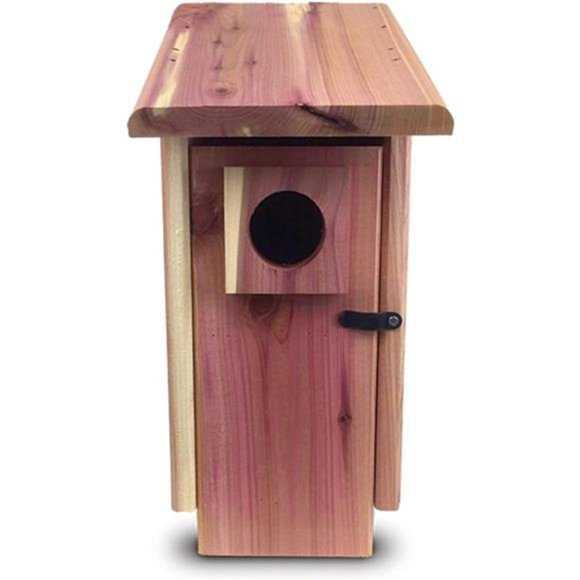 PRIDE CEDAR HOUSE W/PREDATOR GUARD Holds 1 Adult, 5 - 6 Babies - Picture 1 of 7